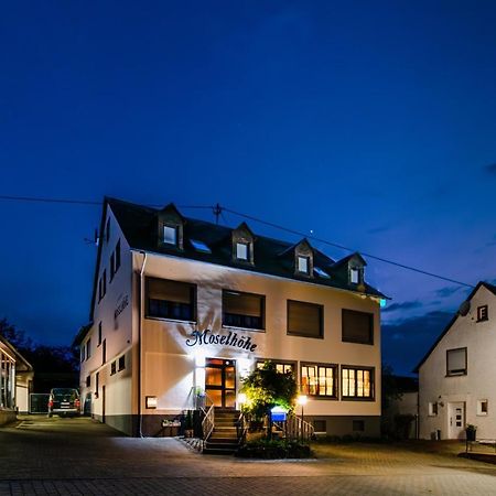 Landgasthaus Moselhoehe Hotel Liesenich Екстериор снимка