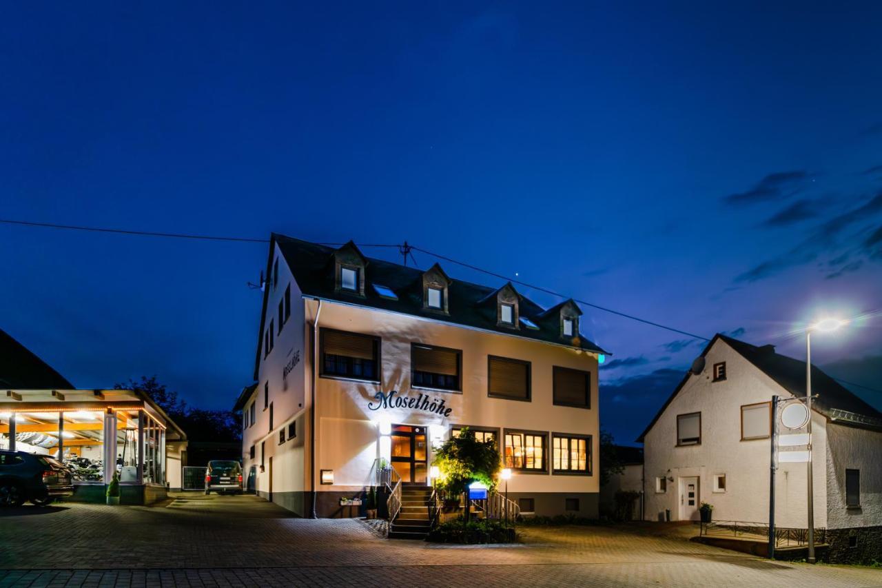 Landgasthaus Moselhoehe Hotel Liesenich Екстериор снимка